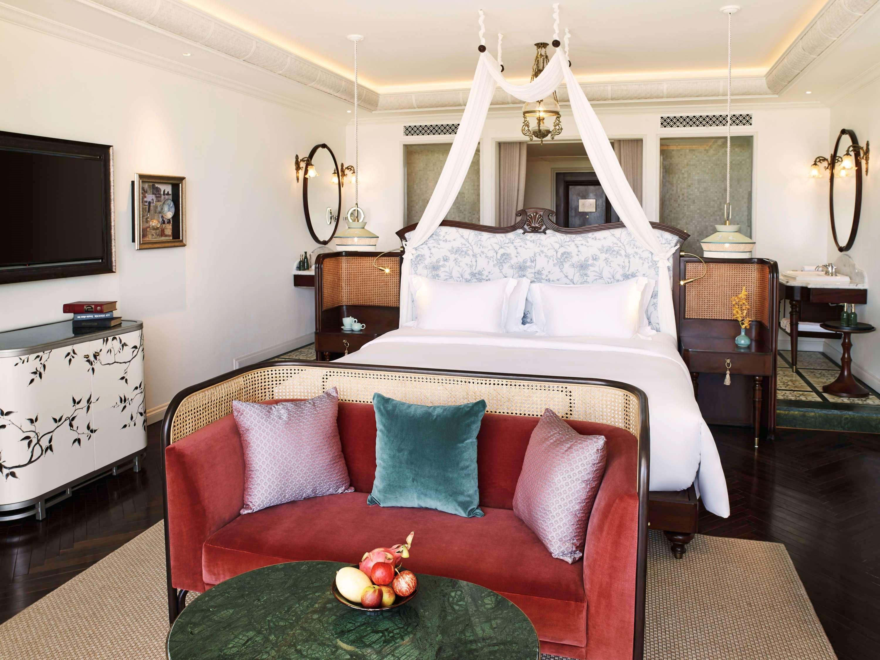 Hotel Perle D'Orient Cat Ba - Mgallery Chan Chau Esterno foto A suite at the Taj Bengal