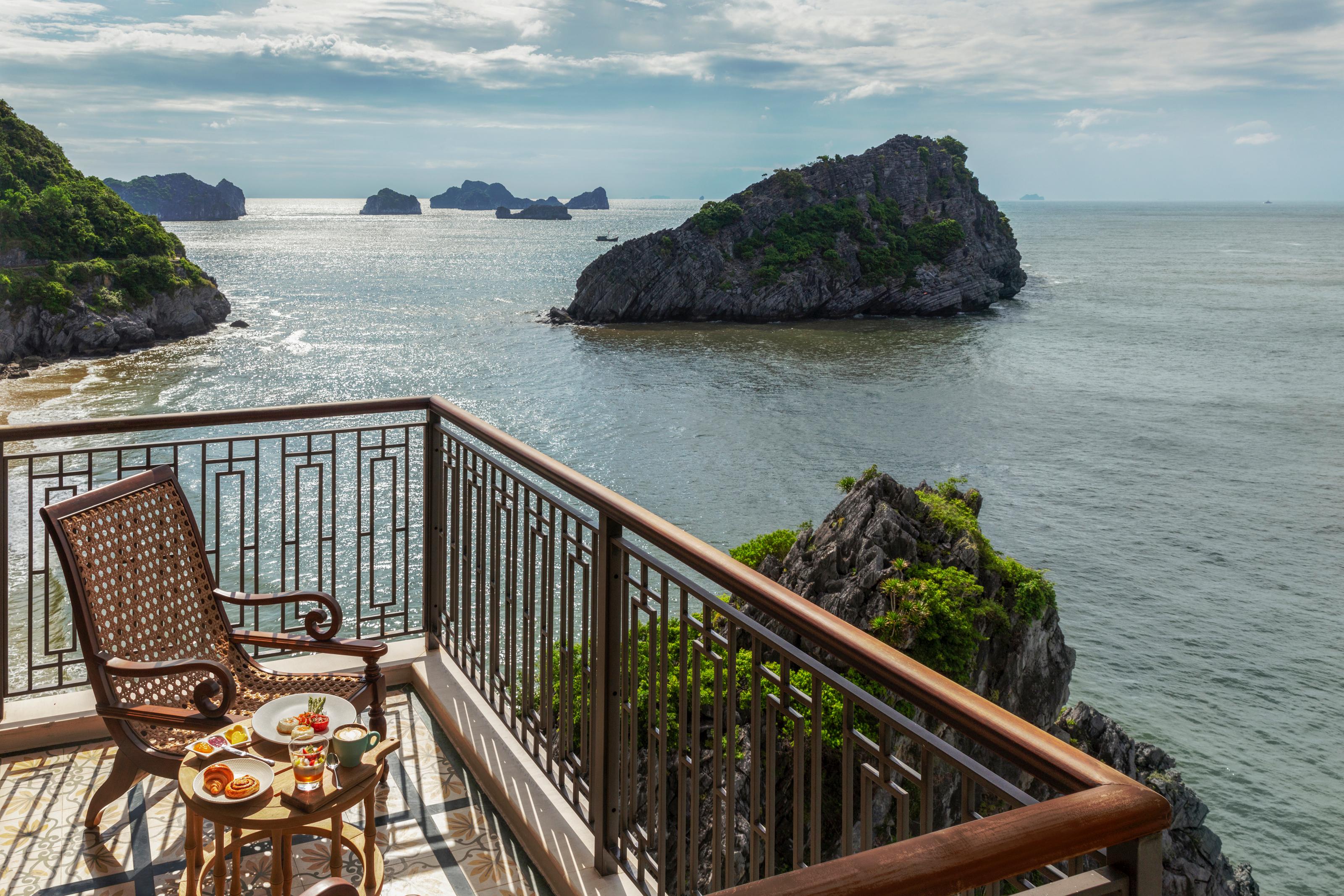 Hotel Perle D'Orient Cat Ba - Mgallery Chan Chau Esterno foto View from the hotel