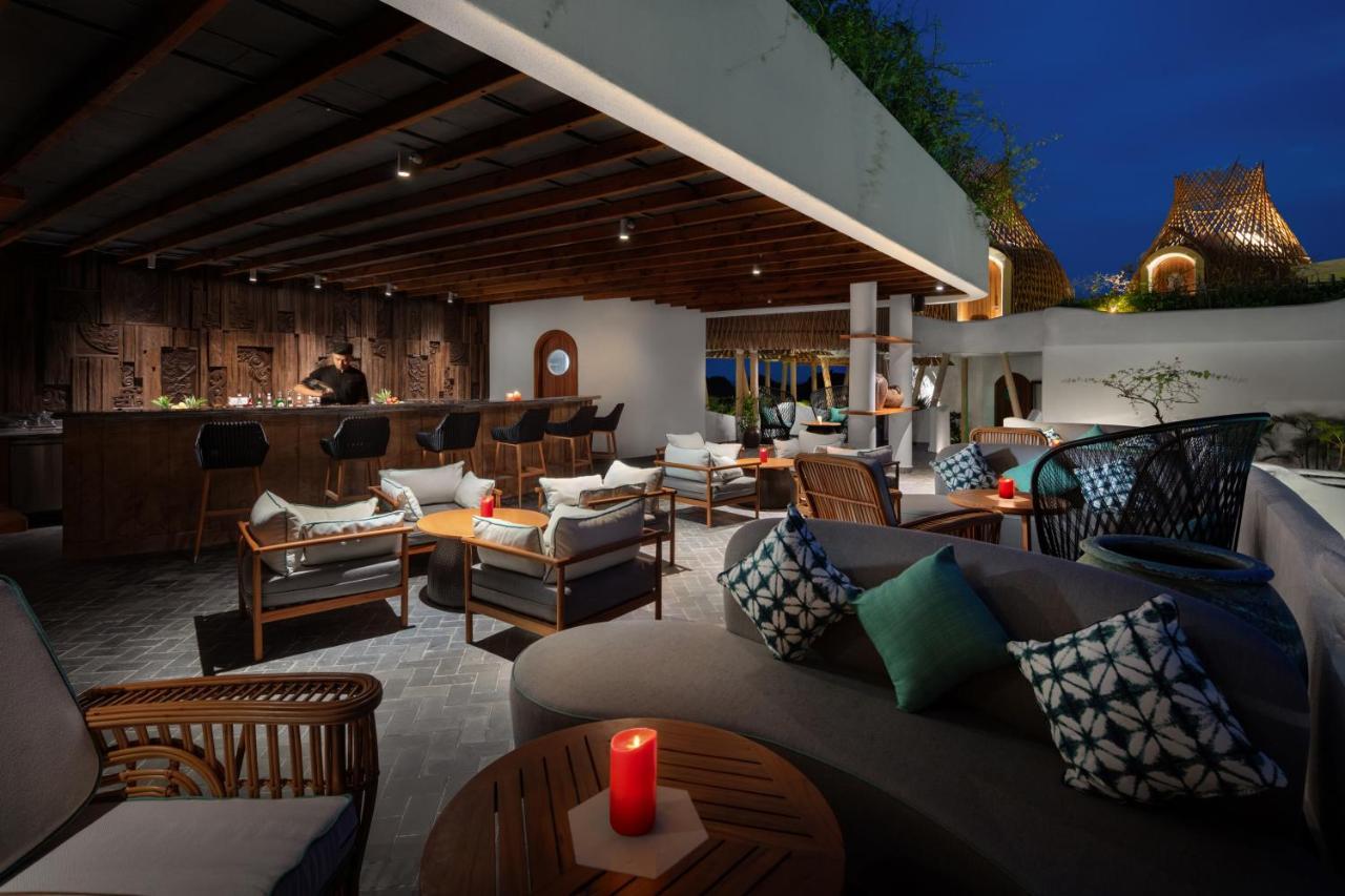 Hotel Perle D'Orient Cat Ba - Mgallery Chan Chau Esterno foto The Deck at The Standard, East Village