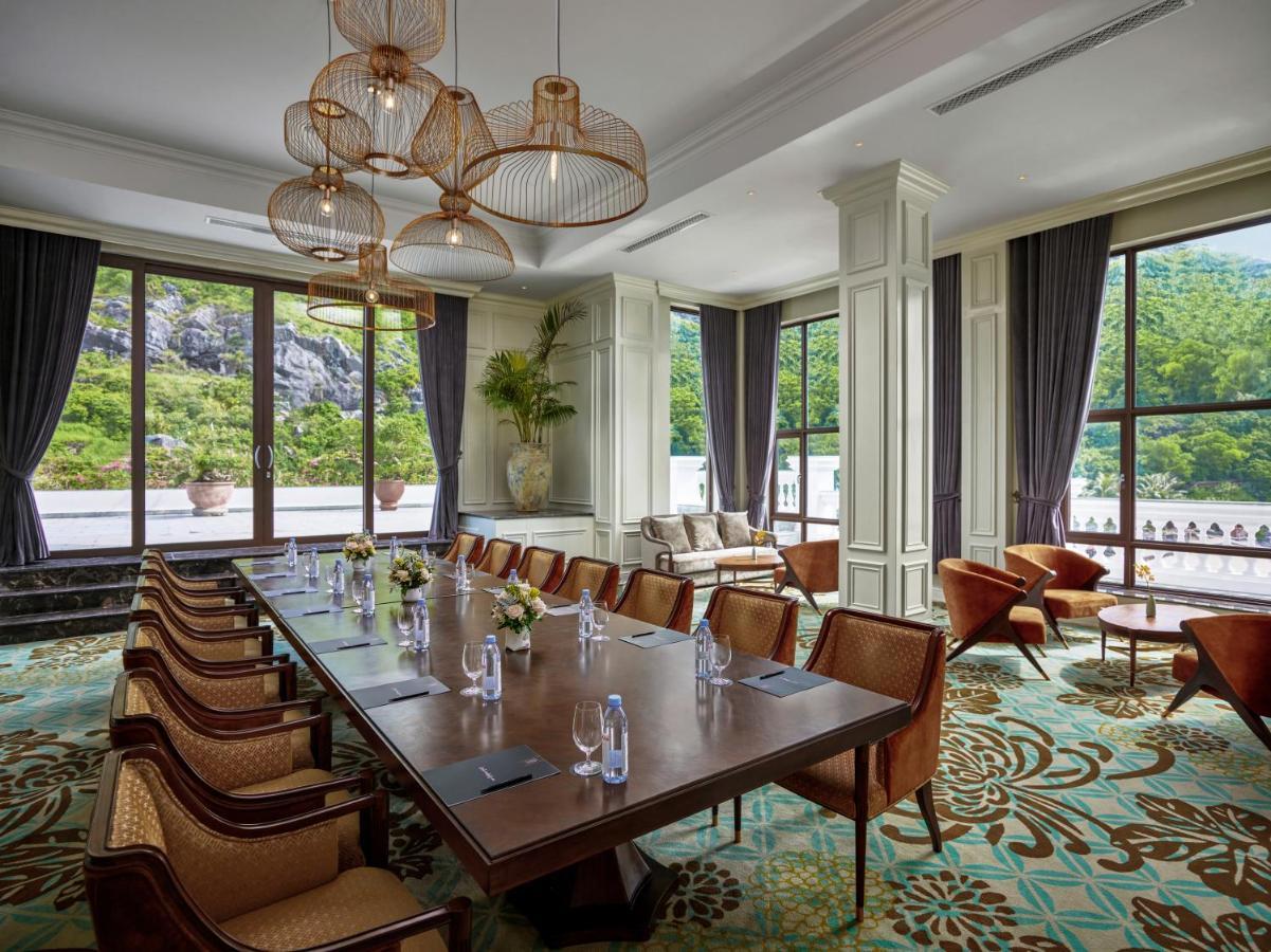 Hotel Perle D'Orient Cat Ba - Mgallery Chan Chau Esterno foto Meeting room at The Westin Da Lat