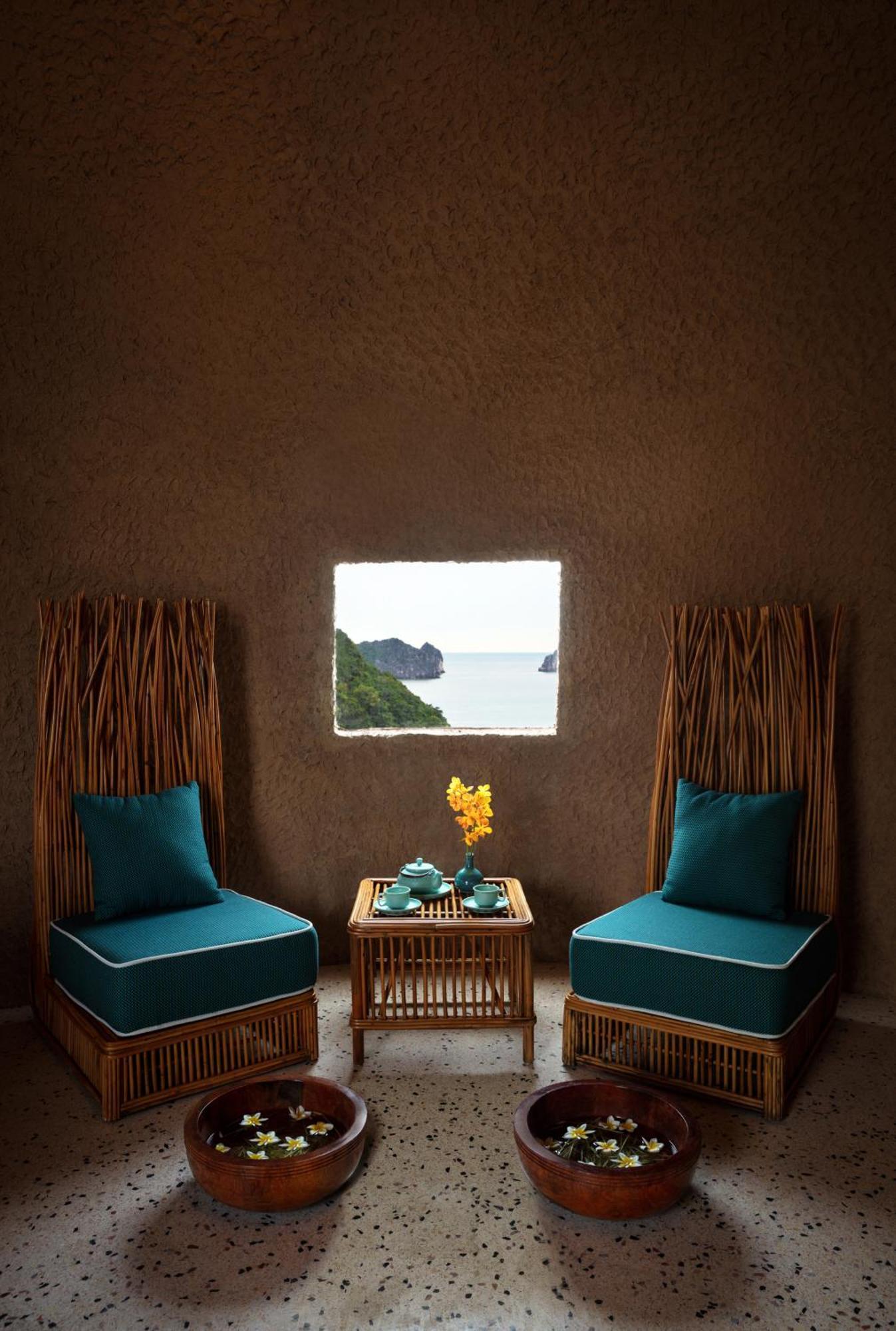 Hotel Perle D'Orient Cat Ba - Mgallery Chan Chau Esterno foto Interior of a suite